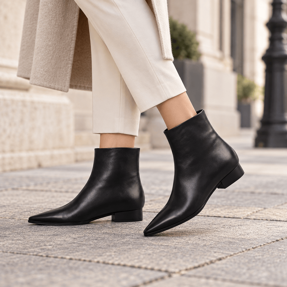 Women's Flat Pointed-Toe Leather Boots